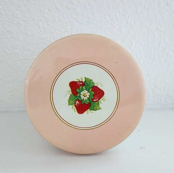 Vintage 1982 Strawberry Shortcake metal tin American Greetings Corp Cheinco - Picture 3 of 7